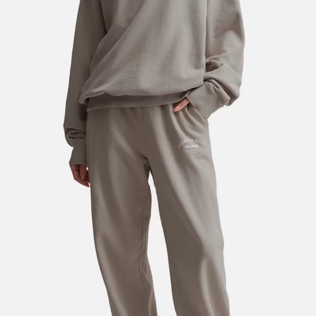 스포티앤리치 오트밀 셋업 (스웻셔츠+스웻팬츠)