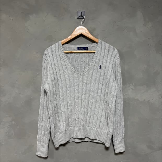 폴로 랄프로렌 신형 꽈배기 브이넥 니트 라이트 그레이