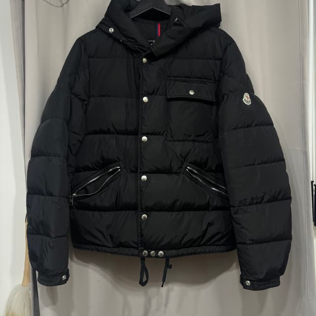 몽클레어 리오란 패딩