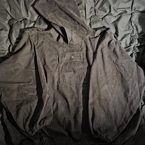 [XS] 이지 갭 사틴 아노락 블랙 후디