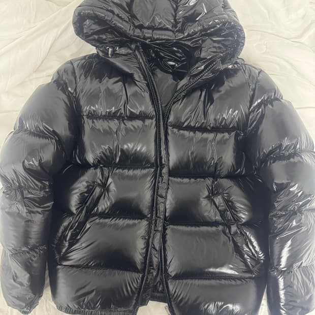 자라 유광 패딩 m