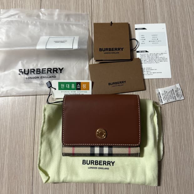 버버리 반지갑