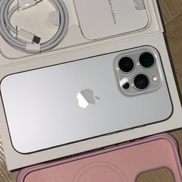 애플 아이폰15pro화이트256G+케이스티파이 실버프로휴대스마트핸드폰풀박