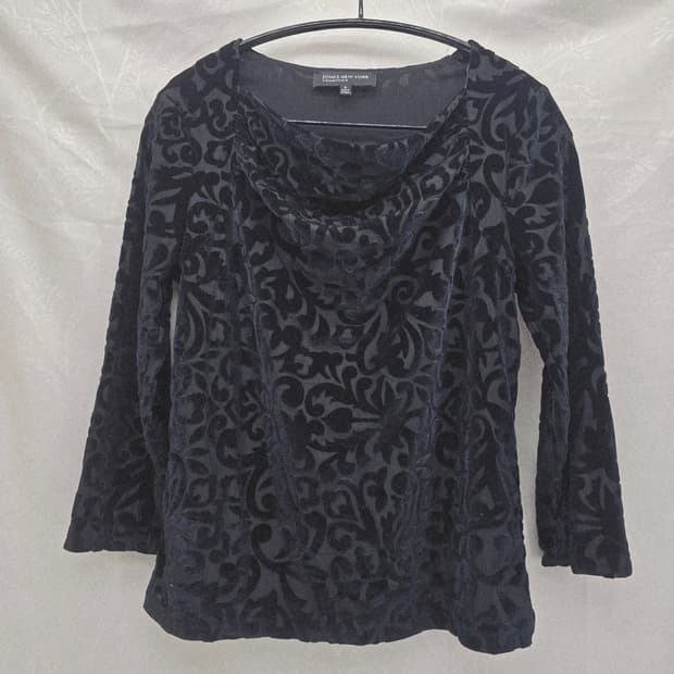 Jones New York 블랙 벨벳 플라워 블라우스