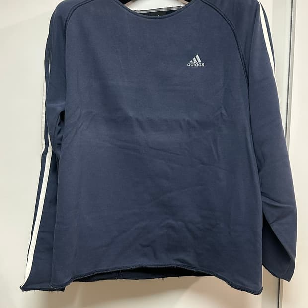 아디다스 네이비 삼선 맨투맨