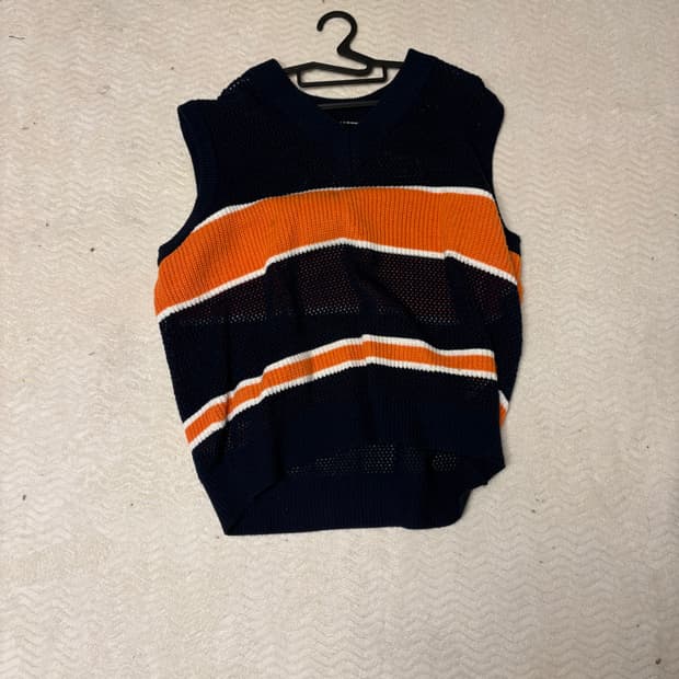 예스아이씨 니트 베스트