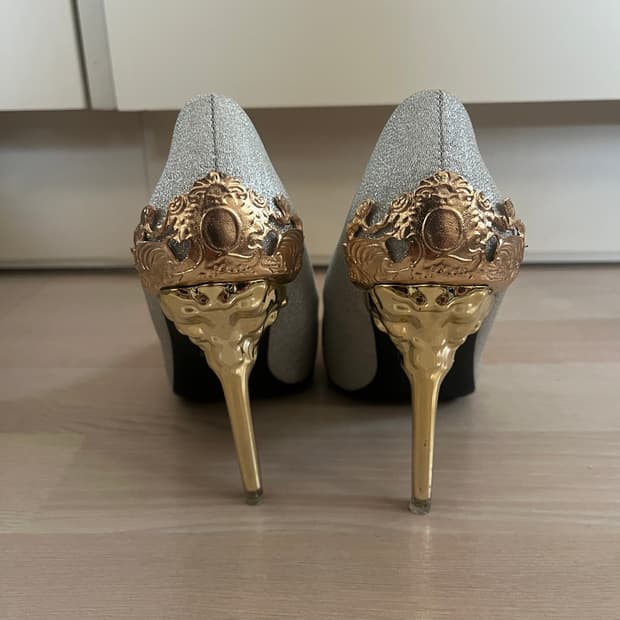 실버 10cm 힐 (240)