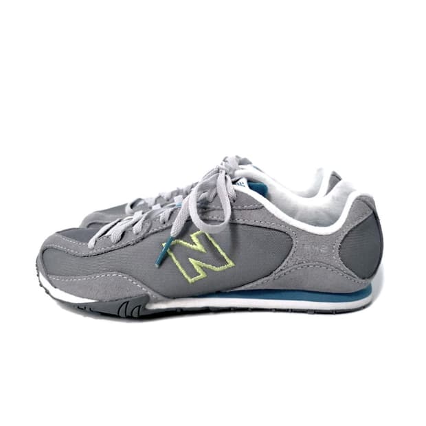 New Balance 442 in grey /bolt 뉴발 442 그레이