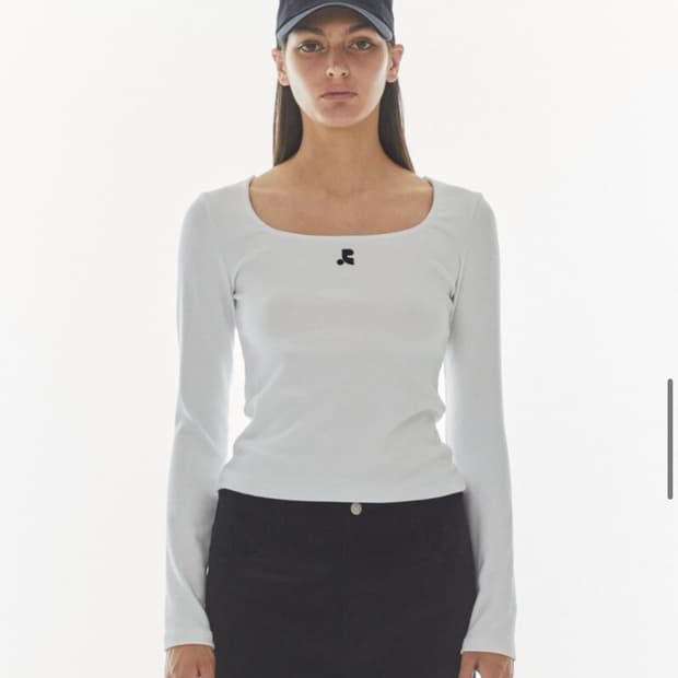 레스트앤레크레이션 스퀘어 넥 롱 슬리브 - 화이트