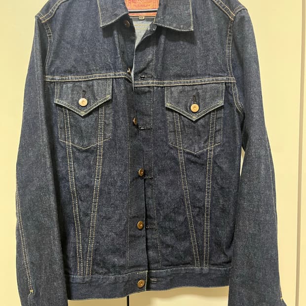 본쿠라 3rd  데님 자켓 (40) + 반팔 티셔츠(38)