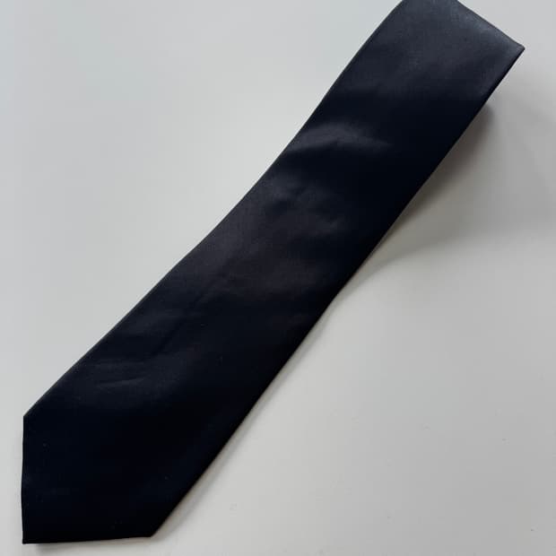 블랙 실크 넥타이 8.7cm