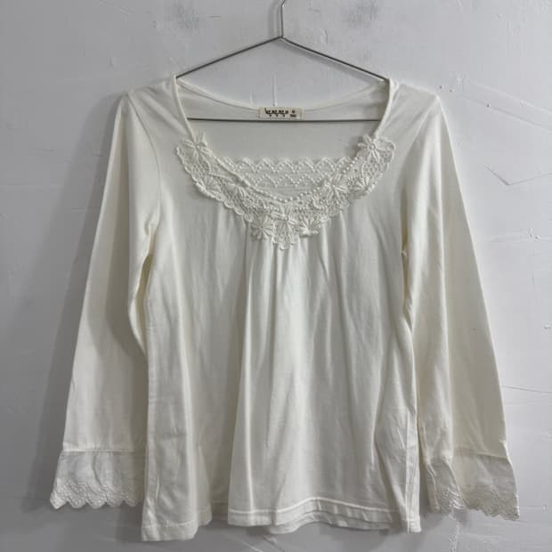 samansa mos2 white crochet top