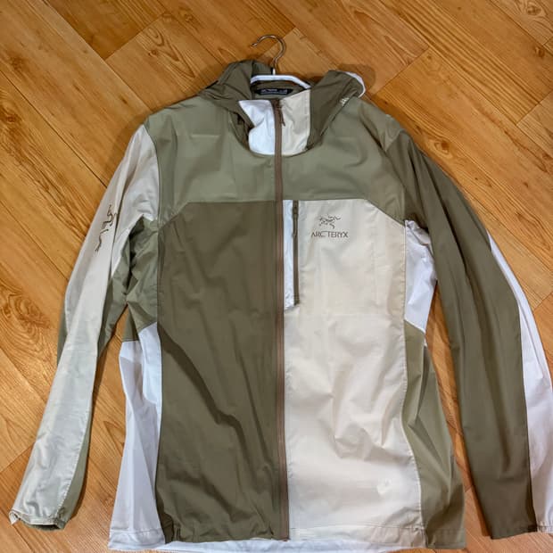 아크테릭스 빔즈 스쿼미시 후디 나고미 L