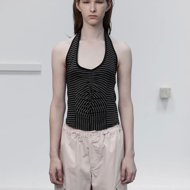 세릭 Stripe halter neck sleeveless 나시 구해요!