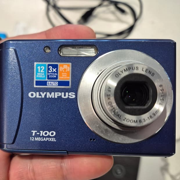 올림푸스 t100 빈티지 카메라