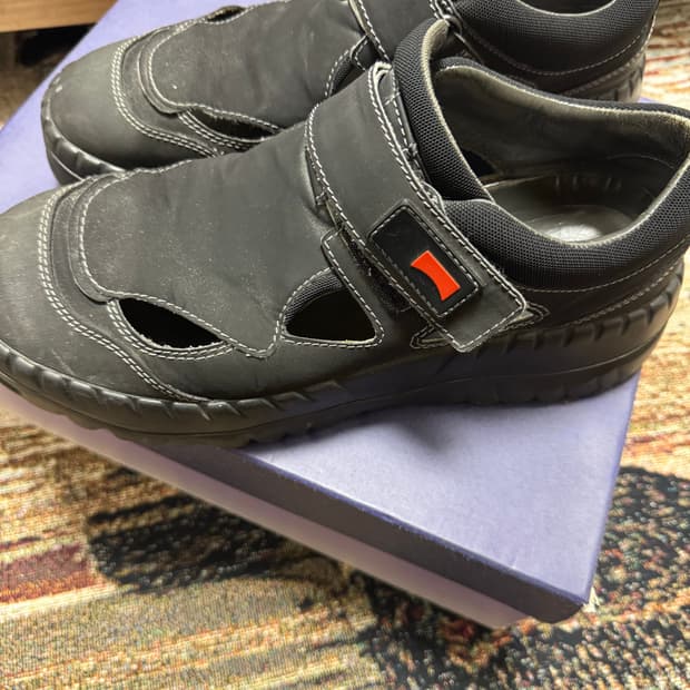 키코 캠퍼 스트랩 슈즈 블랙 43