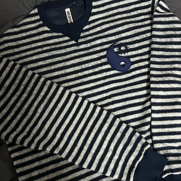 [2] 웨스켄 스트라이프 인양 엠브로이드 맨투맨(네이비)