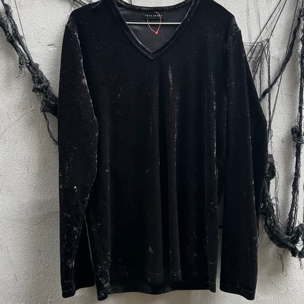 *rare* tete homme 블랙 벨벳 고딕 롱슬리브