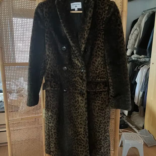 CR x 유니클로 레오퍼드 호피 퍼 코트