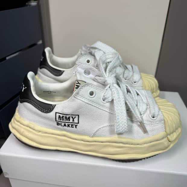 미하라 야스히로 블레이키 화이트 EU41(260)