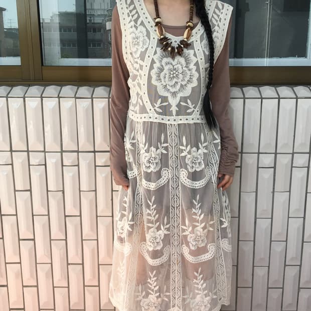Ornament pattern point lace sleeveless o