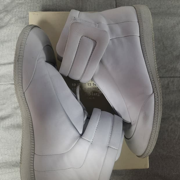 마르지엘라 퓨처 하이탑 화이트