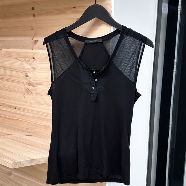black layered buttons neck top