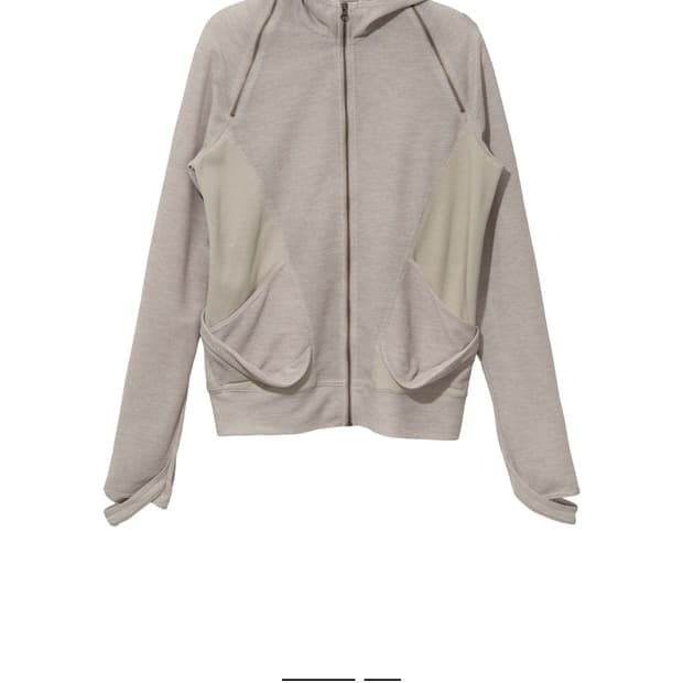 혜인서 slashed zip Hoodie구해요