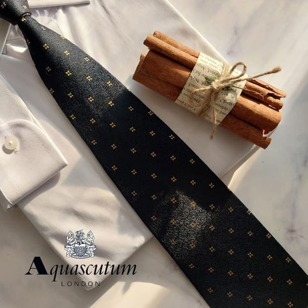 아쿠아스큐텀 실크 네이비 미니 크로스 넥타이 10cm A+등급 K1595