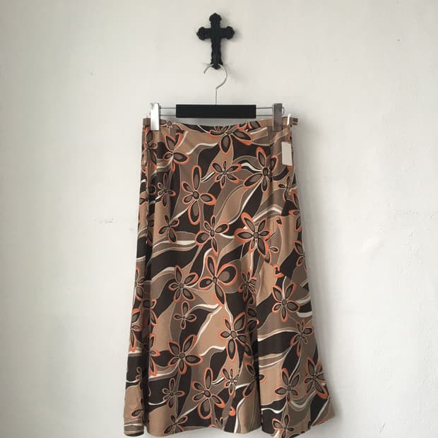 Pattern point skirt