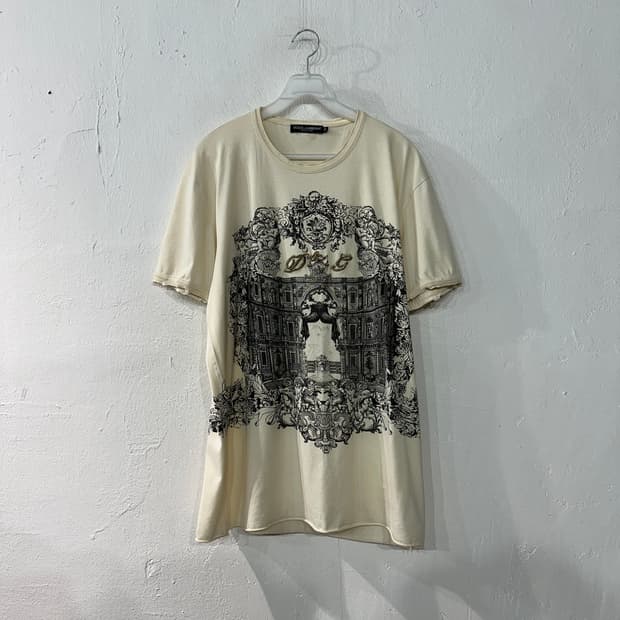 돌체엔가바나 반팔티 50size
