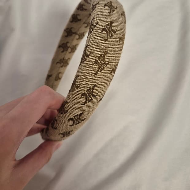셀린느 머리띠