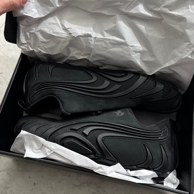 푸마 x 산산기어 탈론 블랙 270