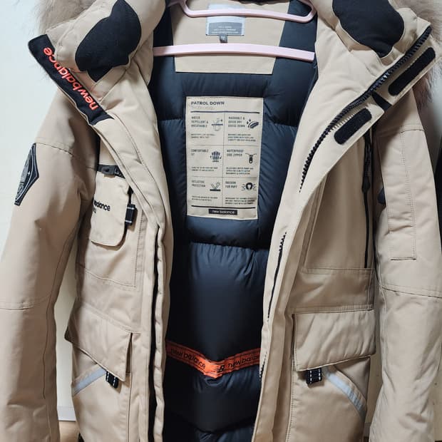 뉴발란스 클래식 패트롤 구스다운 점퍼(패딩)