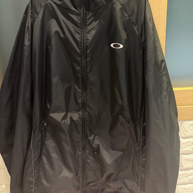 오클리 엣지 포스 윈드브레이커 피치 블랙  26SS m사이즈