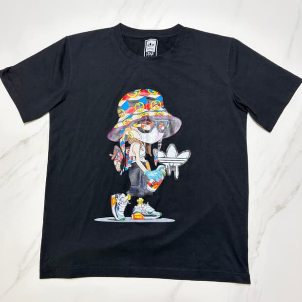 아디다스 커스텀그래픽 블랙 티셔츠