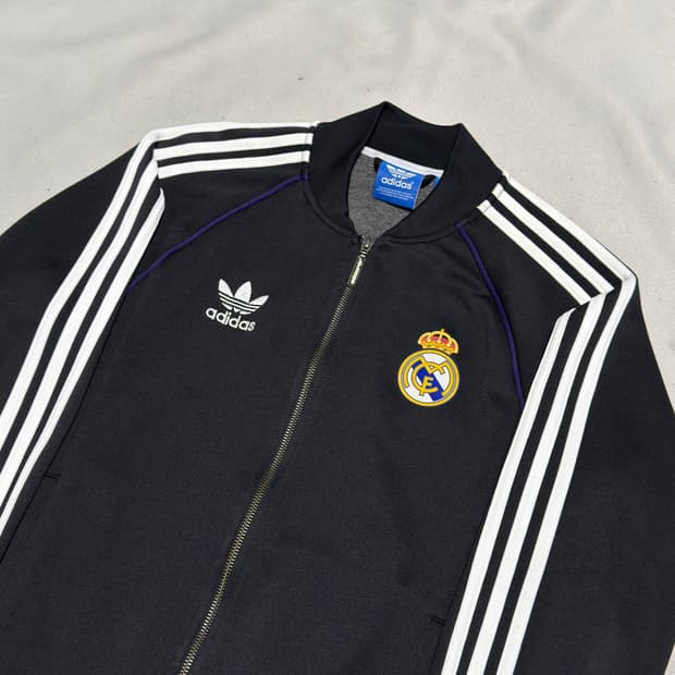100 아디다스 레알마드리드 퍼플 파이핑 트랙탑