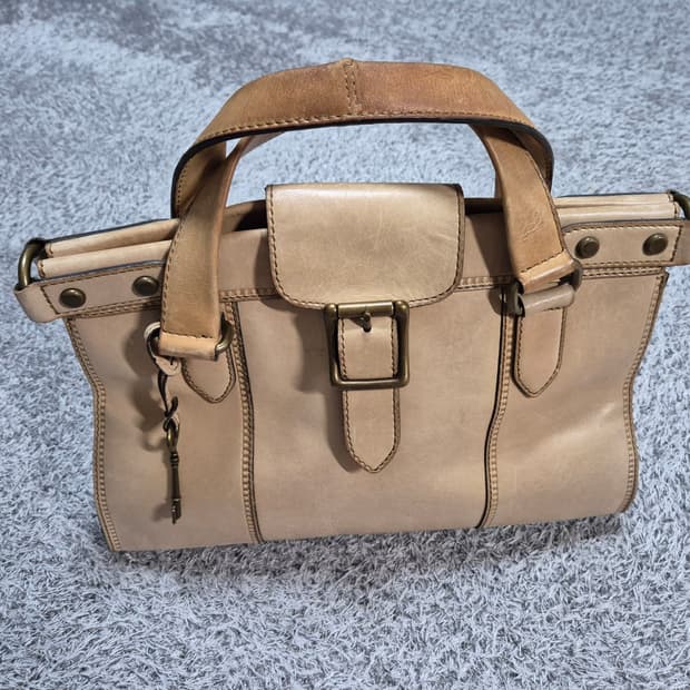 파슬(Fossil) 빈티지 레더 사첼백