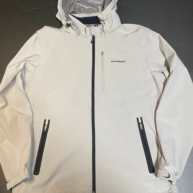 Montbell 바람막이(xL 105)