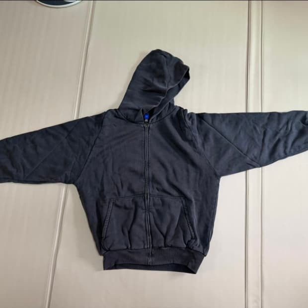 M)이지갭 포에틱 블랙 후드집업