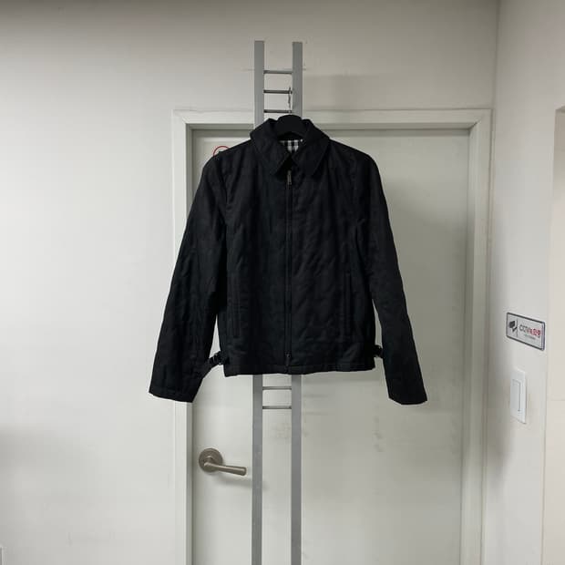 버버리 퀄팅 자켓 블랙 S(W)