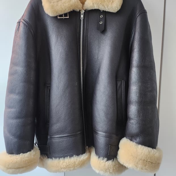 도프제이슨 오버핏 무스탕