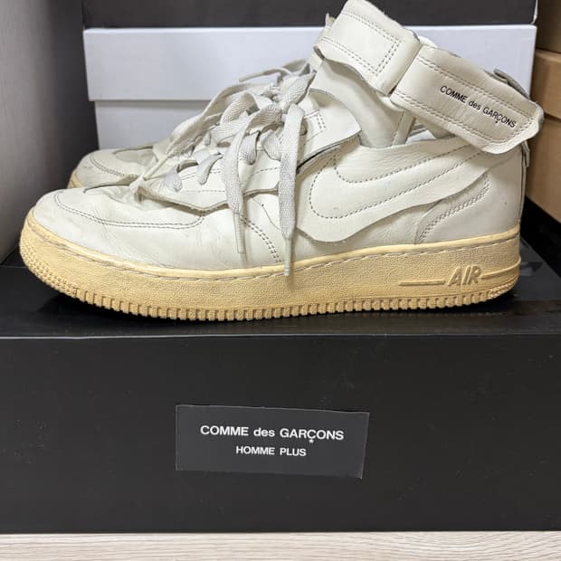 [265] 꼼데가르송 에어포스 미드 화이트