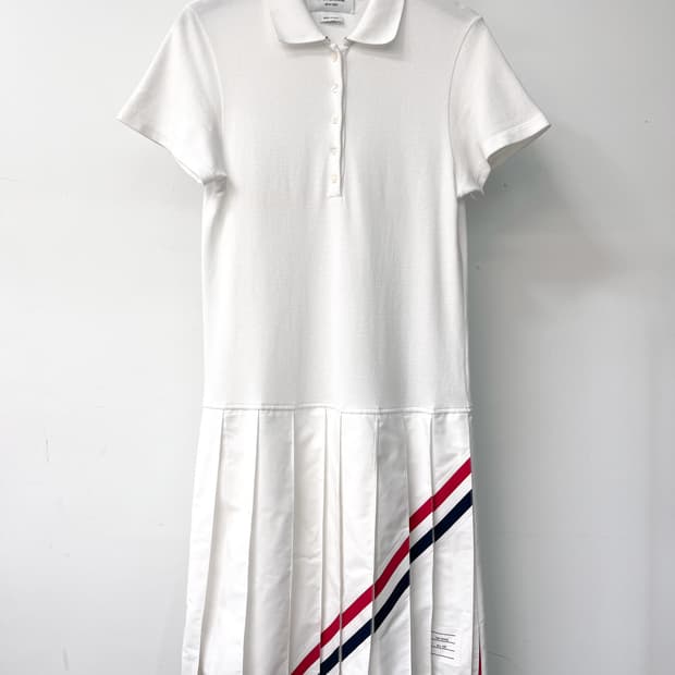 톰브라운 21s/s 다이애그널 스트라이프 폴로 원피스
