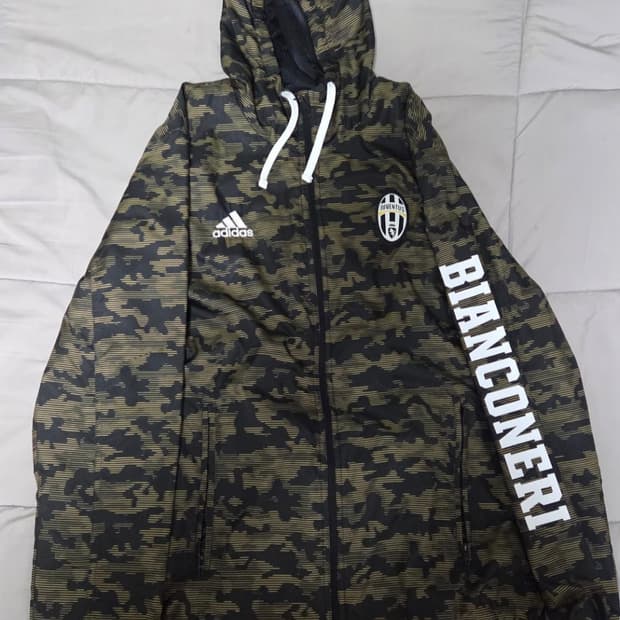 유벤투스 카고 바람막이