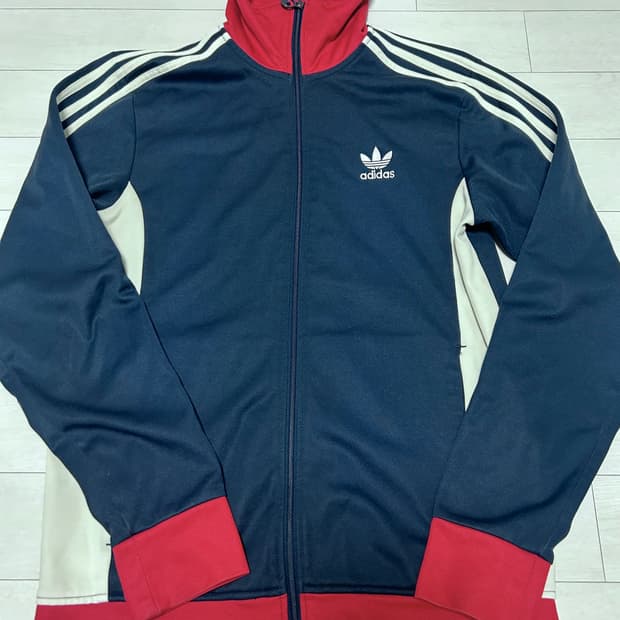 아디다스 유로파 트랙탑 져지