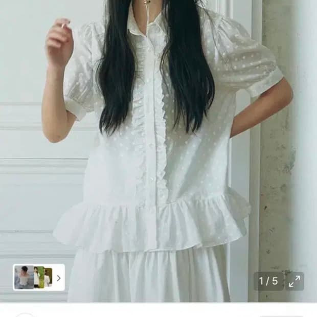 쿠키시 러플 반팔 블라우스_플라워 자수 (+ 도트패턴 넥타이) 아이브레이