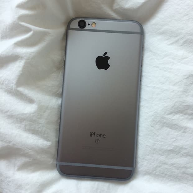 아이폰6S 스페이스그레이 128기가 해외판 무음