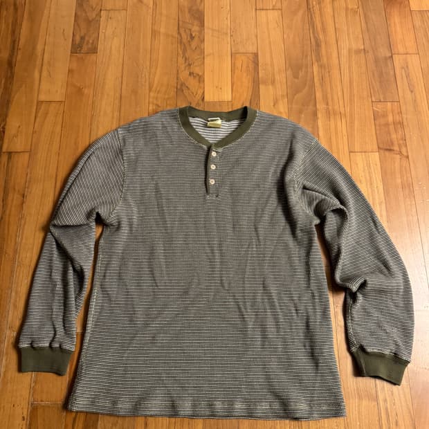 카키스 헨리넥 올리브 