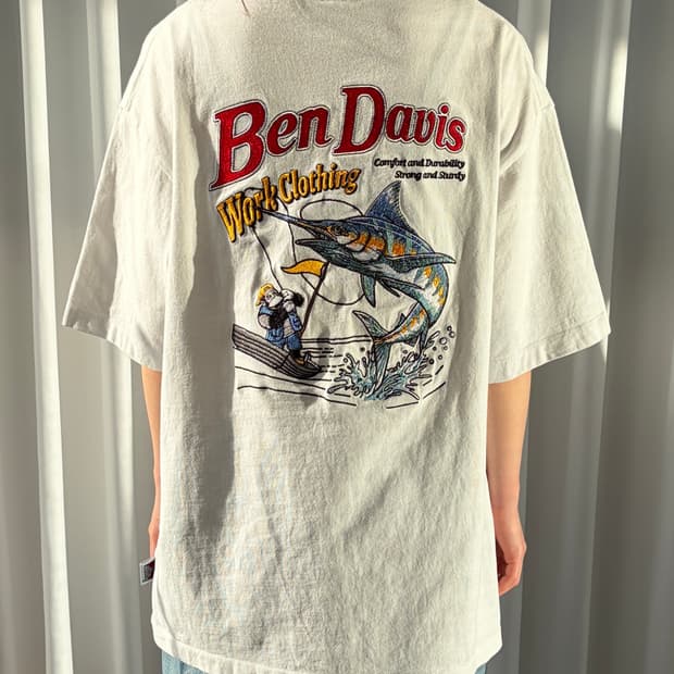 [L]벤 데이비스 BEN DAVIS 자수 반팔 티셔츠